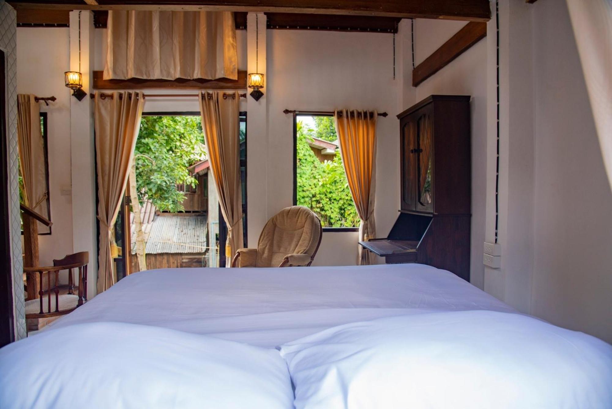Ban Kaew Mo Ra Glamping & Restaurant Pang Mapha Exterior foto