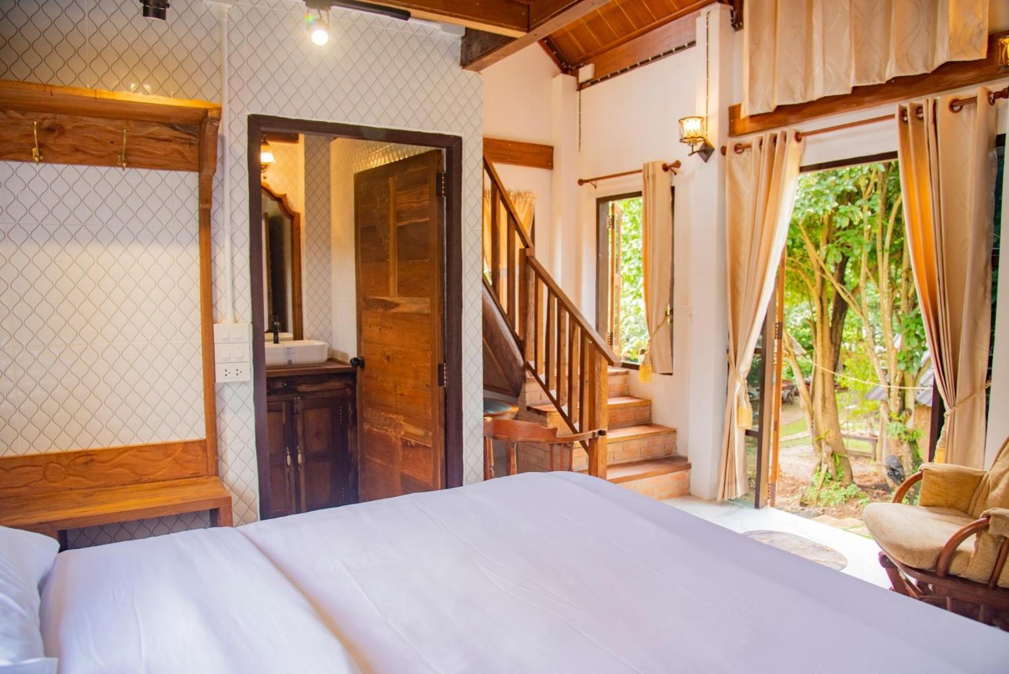 Ban Kaew Mo Ra Glamping & Restaurant Pang Mapha Exterior foto