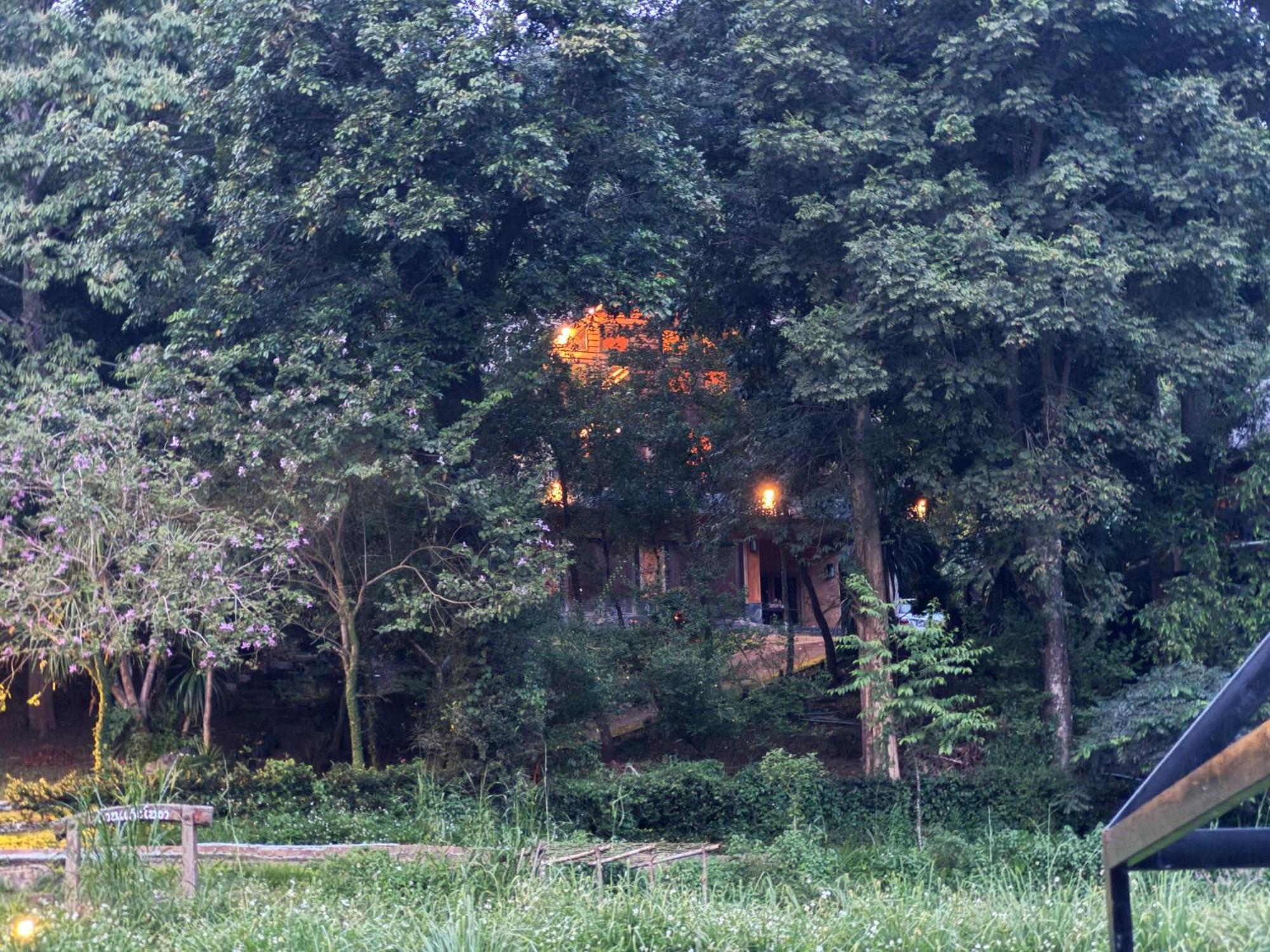 Ban Kaew Mo Ra Glamping & Restaurant Pang Mapha Exterior foto