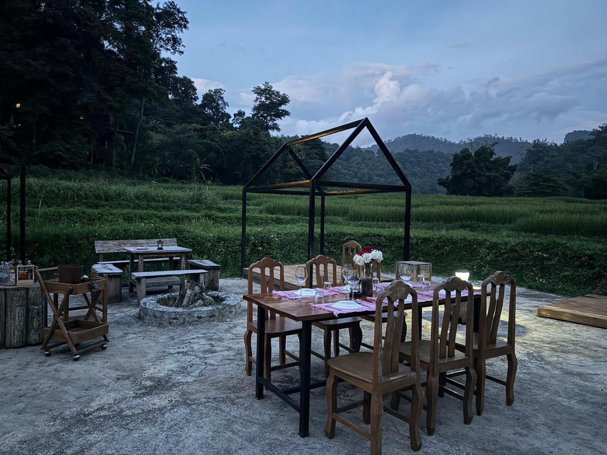 Ban Kaew Mo Ra Glamping & Restaurant Pang Mapha Exterior foto