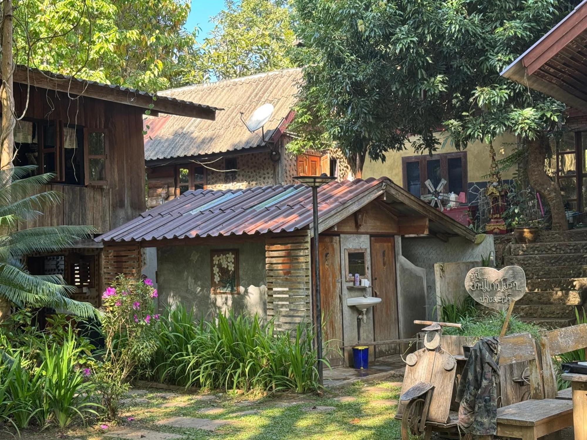 Ban Kaew Mo Ra Glamping & Restaurant Pang Mapha Exterior foto