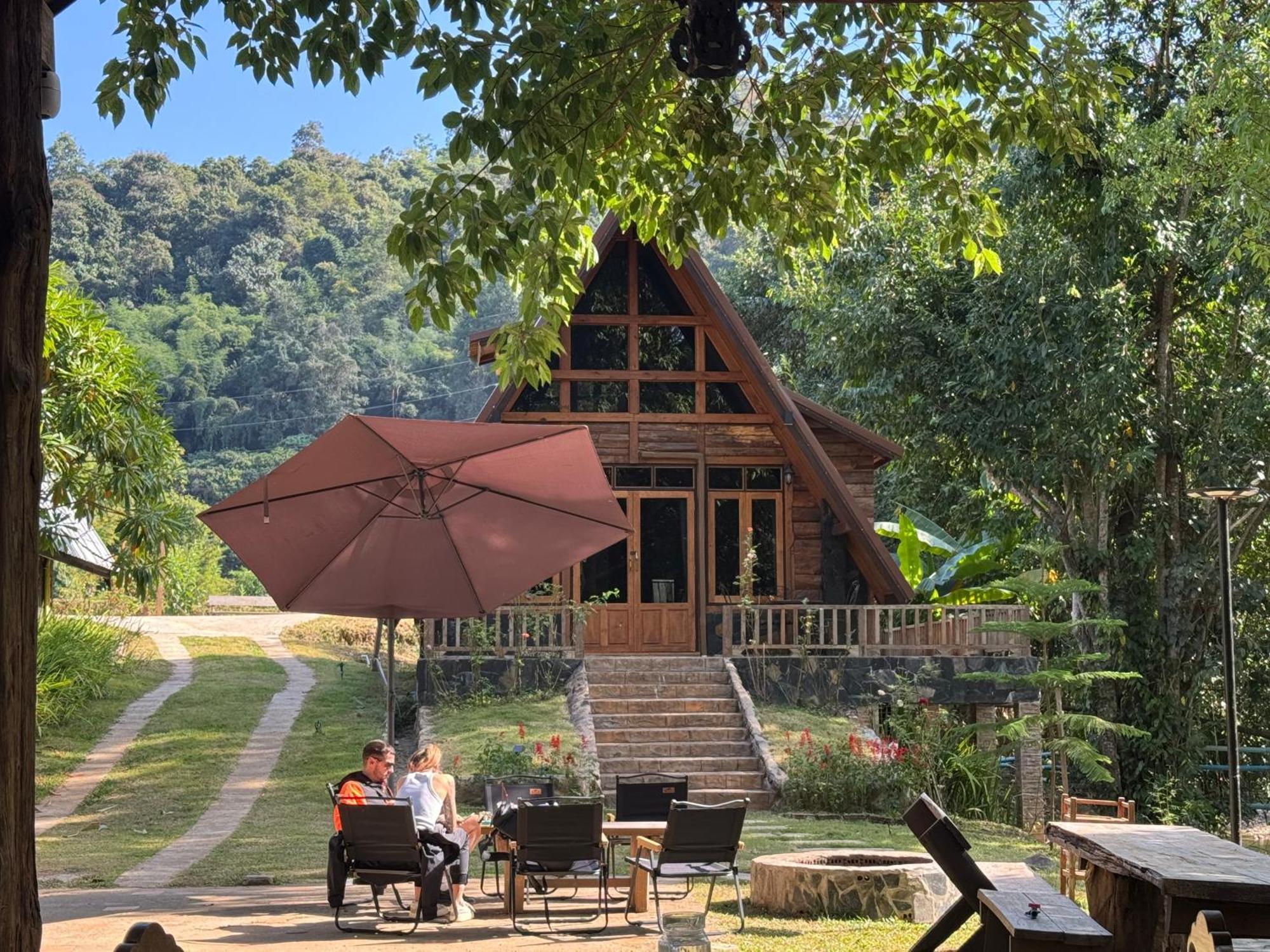 Ban Kaew Mo Ra Glamping & Restaurant Pang Mapha Exterior foto